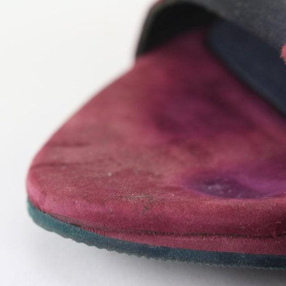 Burberry Bordeaux Berry Larkspur Platform 220bur71